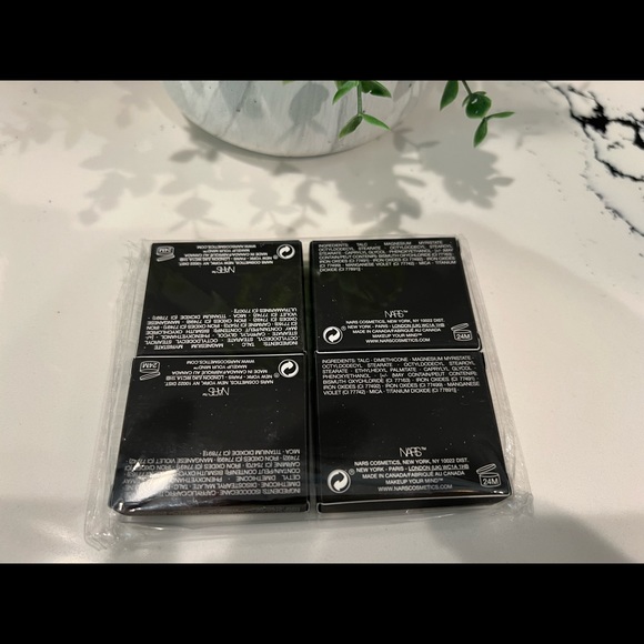 Brand New NARS Eyeshadows Set of 4 Full Size - Picture 3 of 6